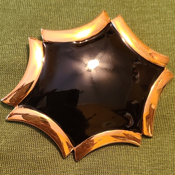 Vintage MONET Gold Black Enamel Modernist Brooch Pin - Picture 1 of 5
